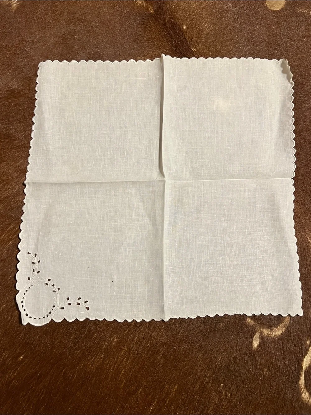 Vintage White Embroidered Cotton Napkins - Set of 7